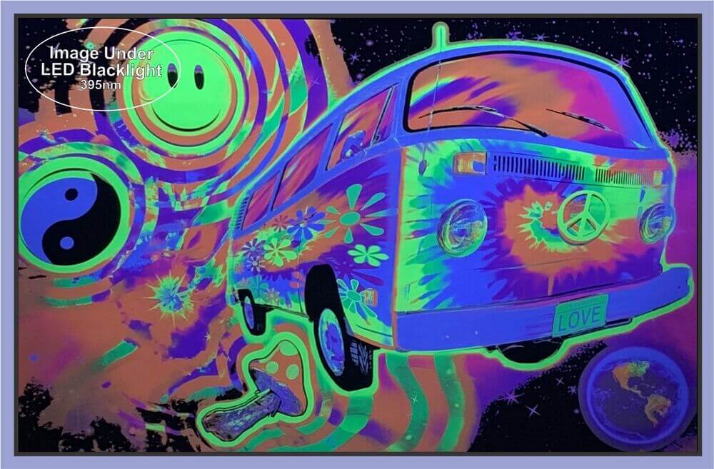 DP9787-magic-bus-non-flocked-blacklight-poster-1.jpg